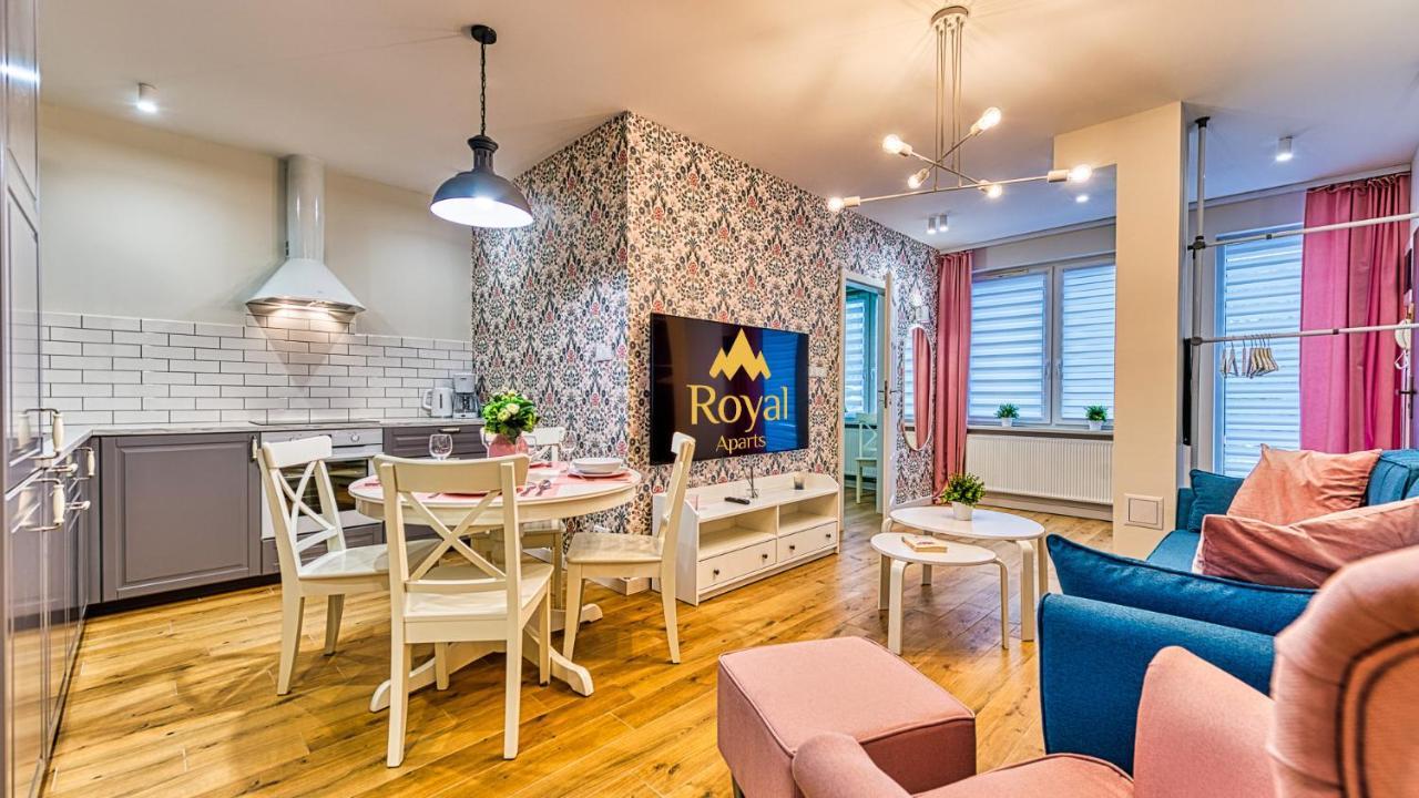 Apartamenty Centrum - Wyszynskiego 9 By Royal Aparts Świeradów-Zdrój エクステリア 写真